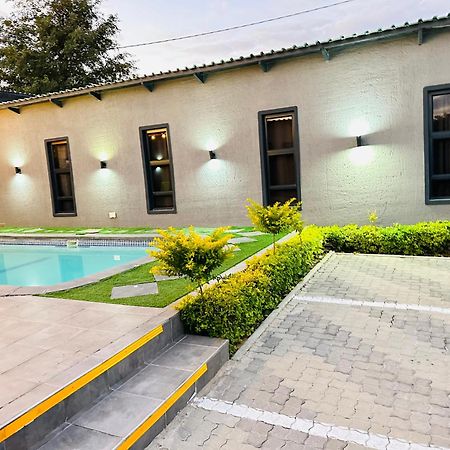 Signature Boutique Guesthouse Maun Exteriér fotografie